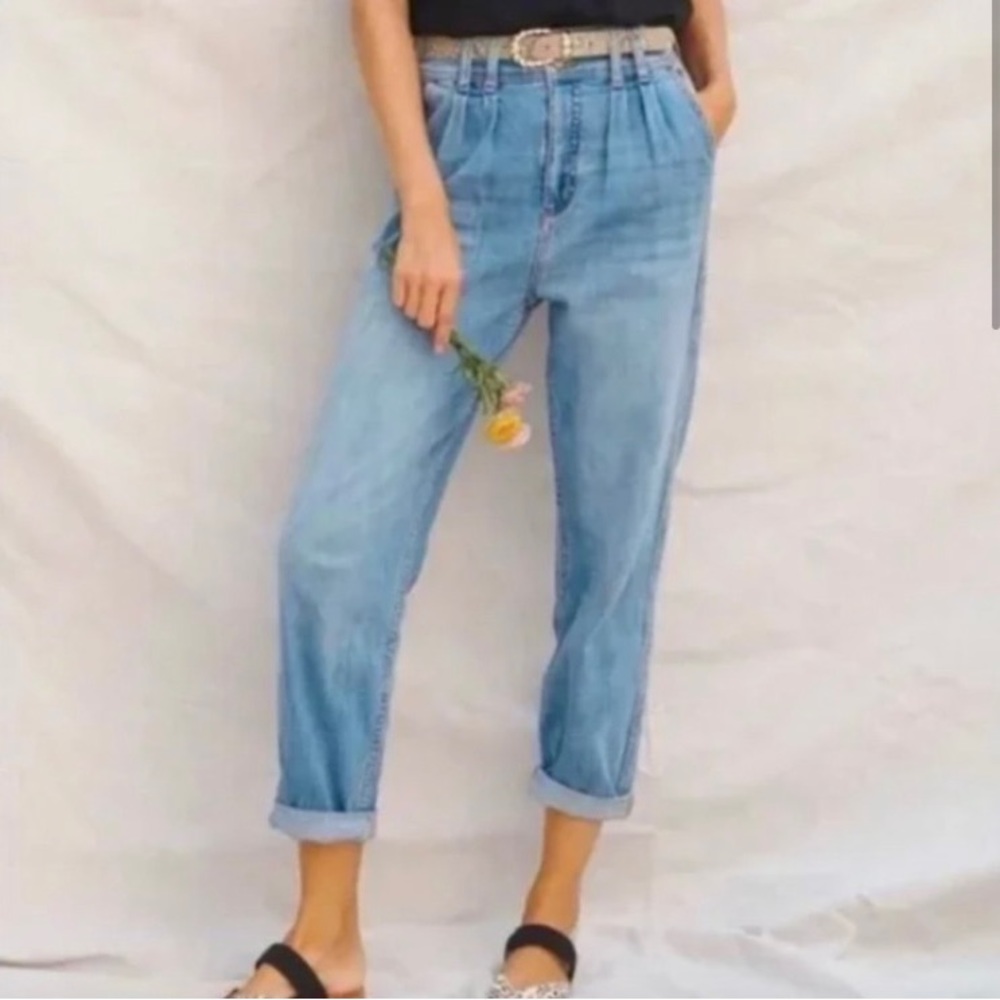 PILCRO x ANTHROPOLOGIE | Y2K Pleated High Rise Barrel Leg Jeans | Size 25
